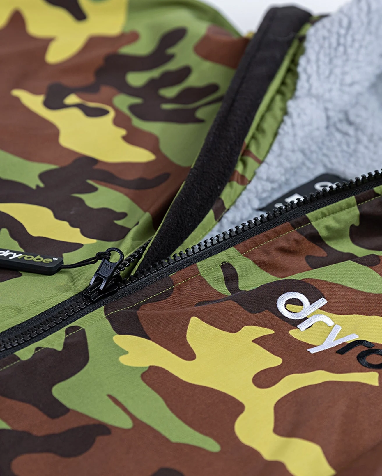 Camo Grey Advance Changing Robe - Image 18