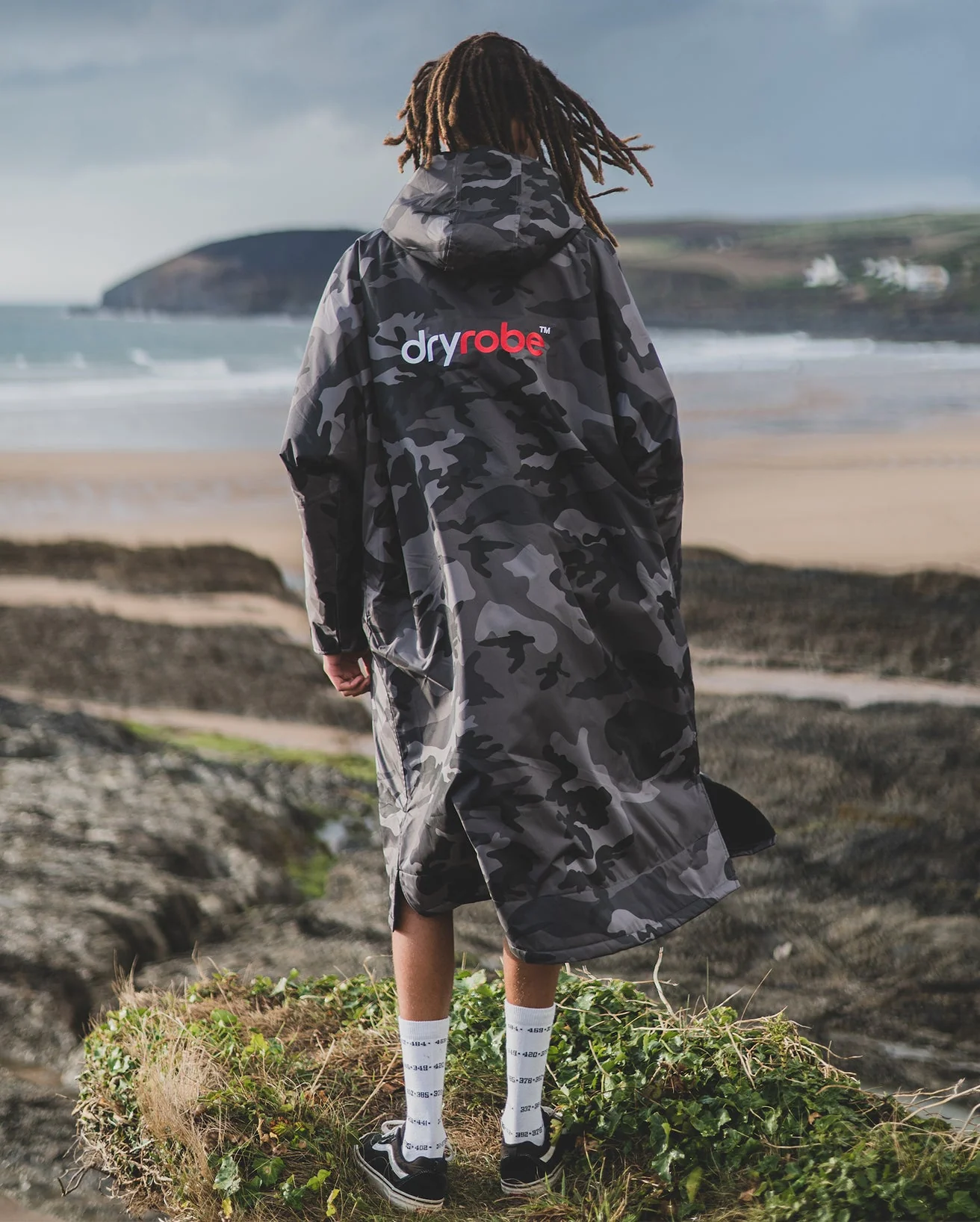 Black Camo Advance Changing Robe - Image 4