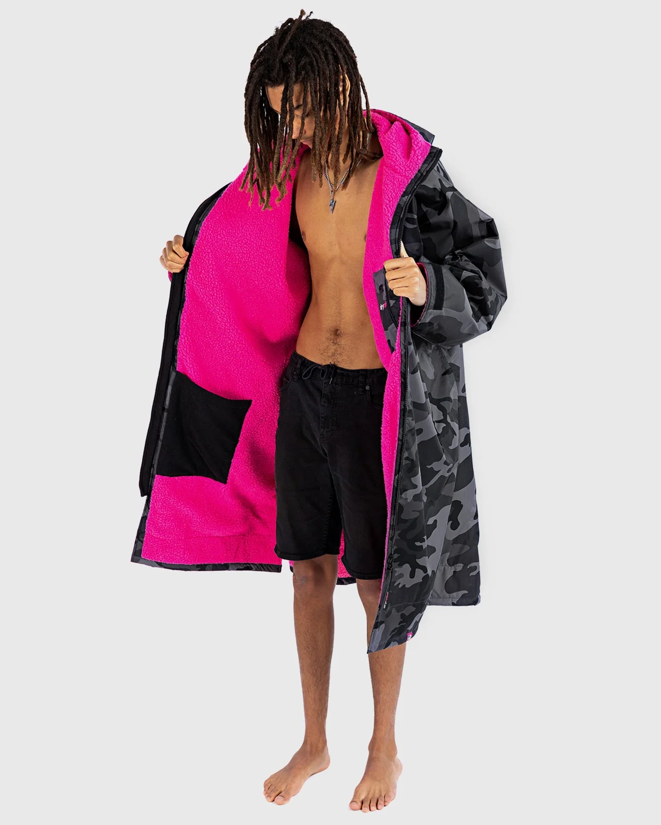 Black Camo Pink Advance Changing Robe - Image 8