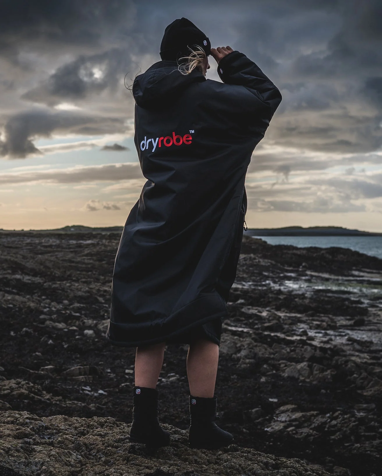 Black Red Advance Changing Robe - Image 13