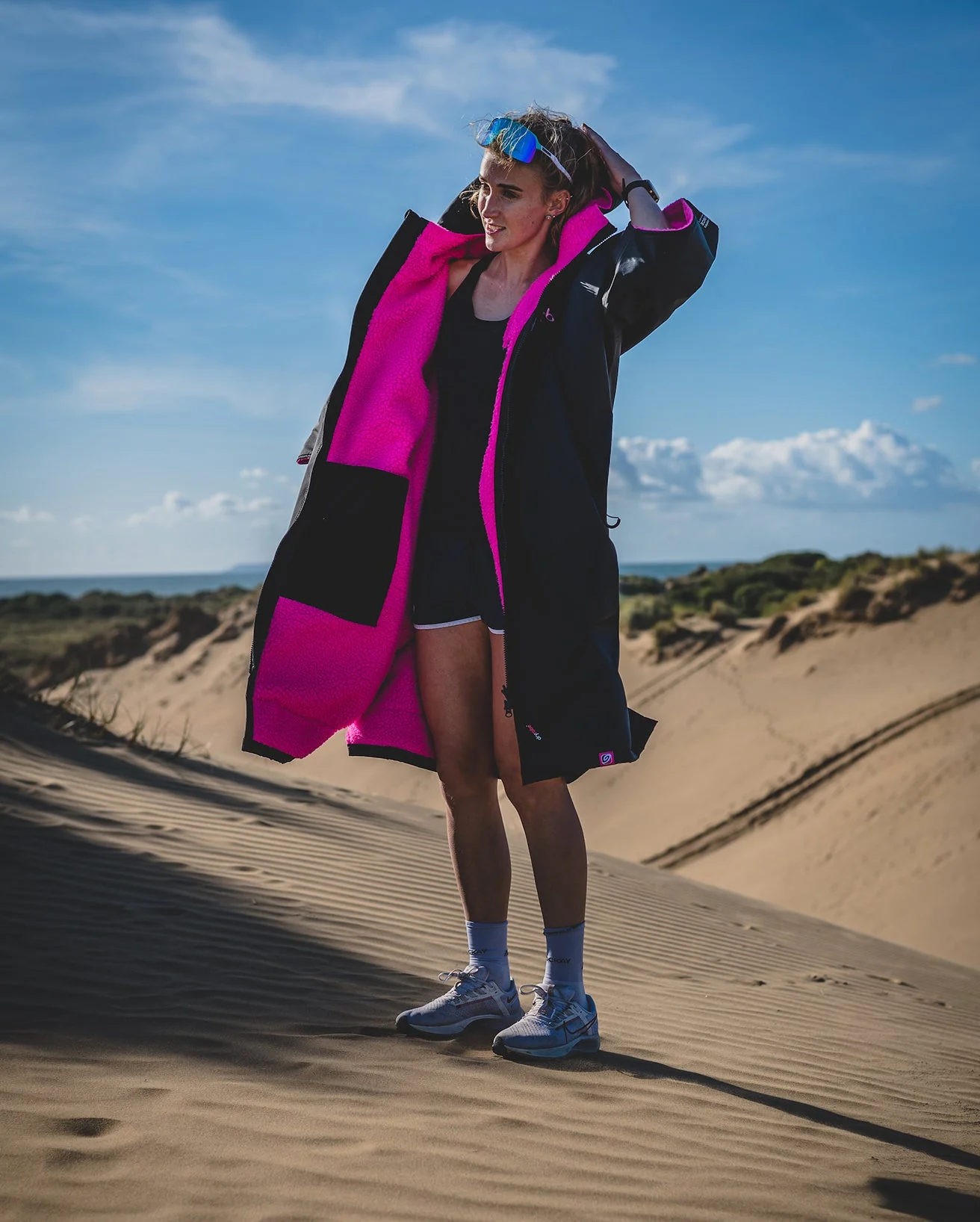 Black Pink Easy-Fit Advance Changing Robe - Image 5