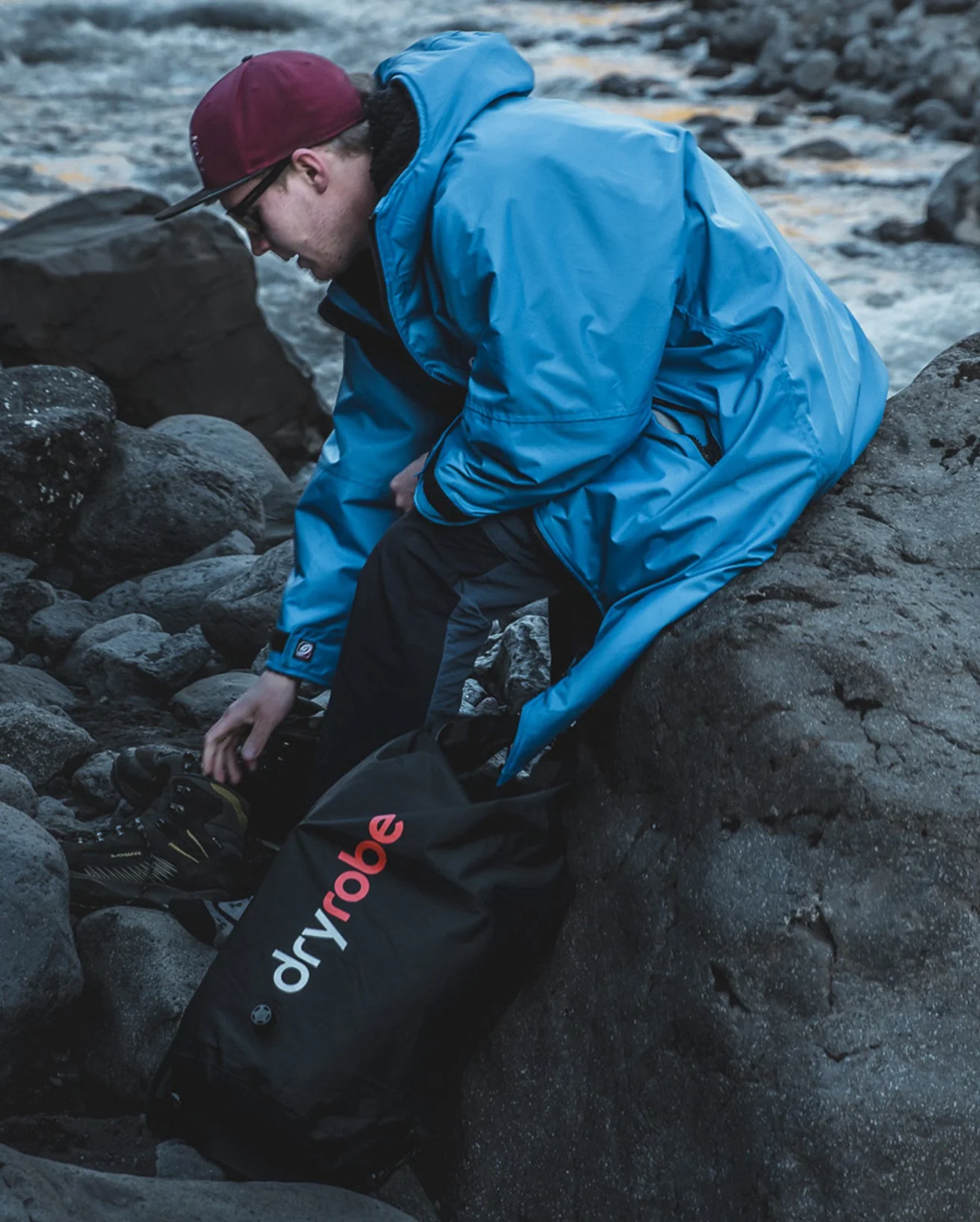 Black Compression Travel Bag - Image 8