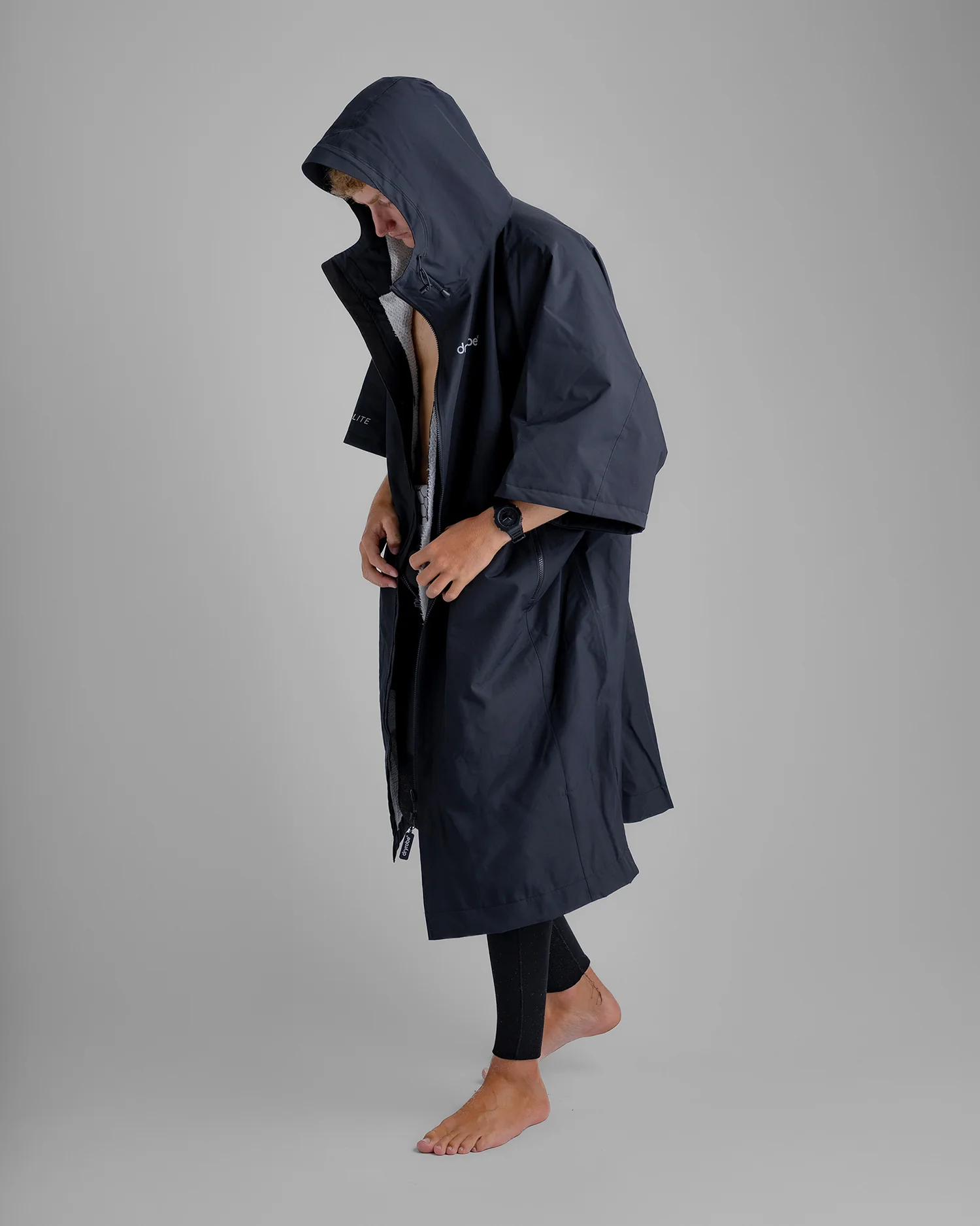 Black Tech-Lite Changing Robe - Image 11