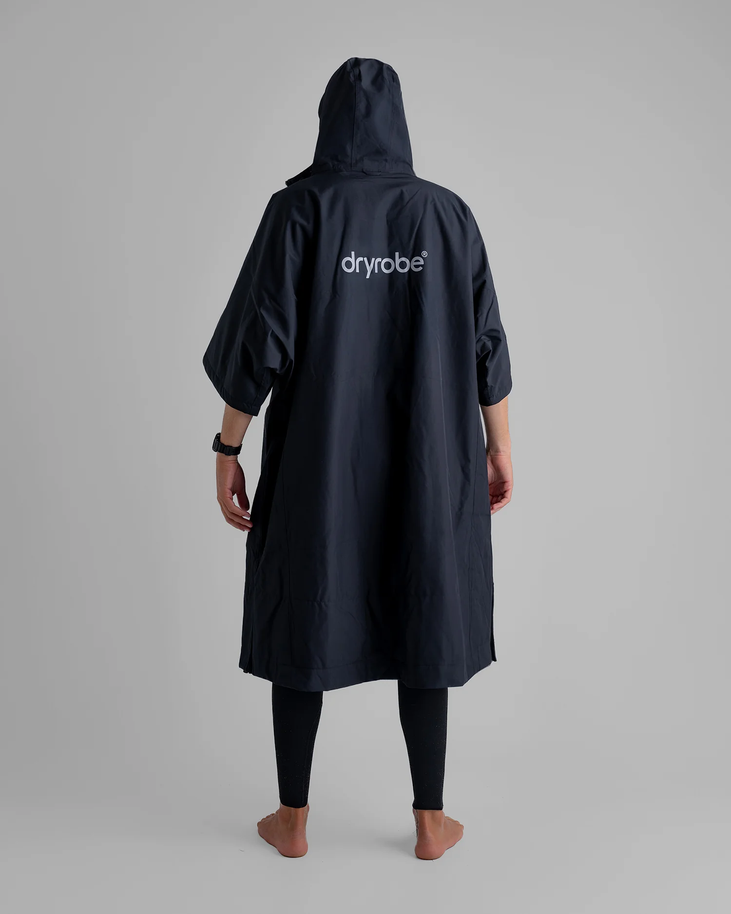Black Tech-Lite Changing Robe - Image 12
