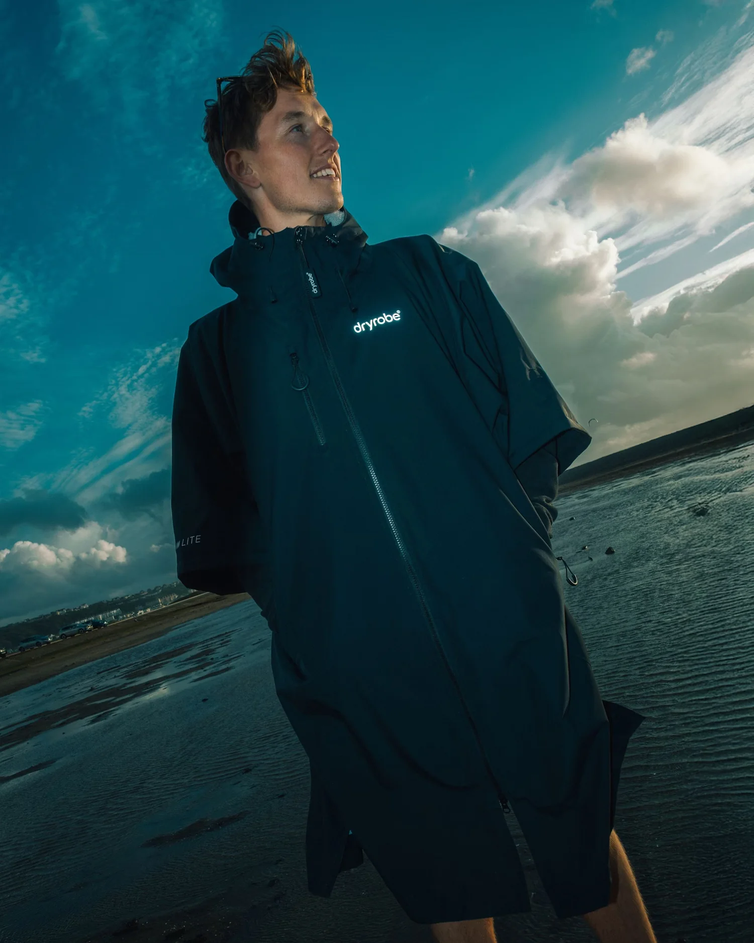 Black Tech-Lite Changing Robe - Image 16