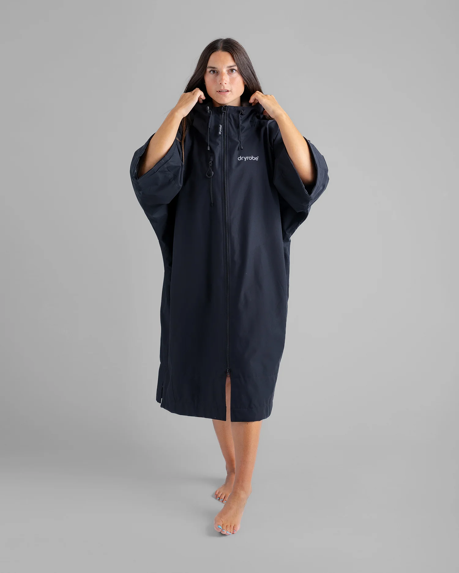 Black Tech-Lite Changing Robe - Image 3