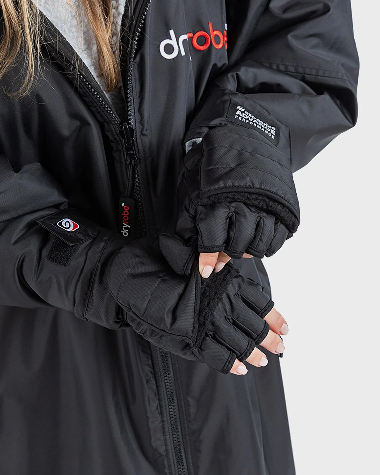 Black Thermal Gloves - Image 6