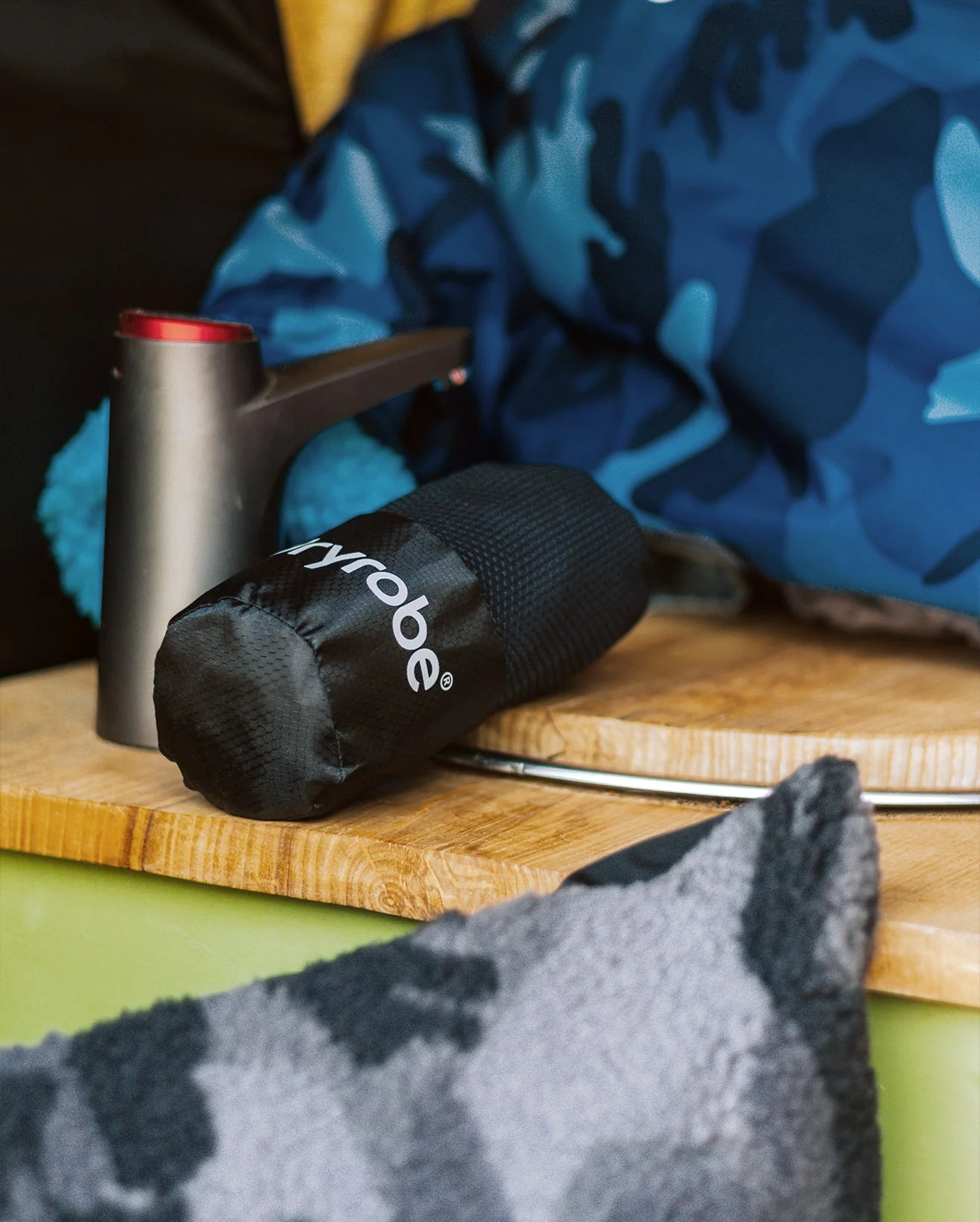 Black Microfibre Towel - Image 4