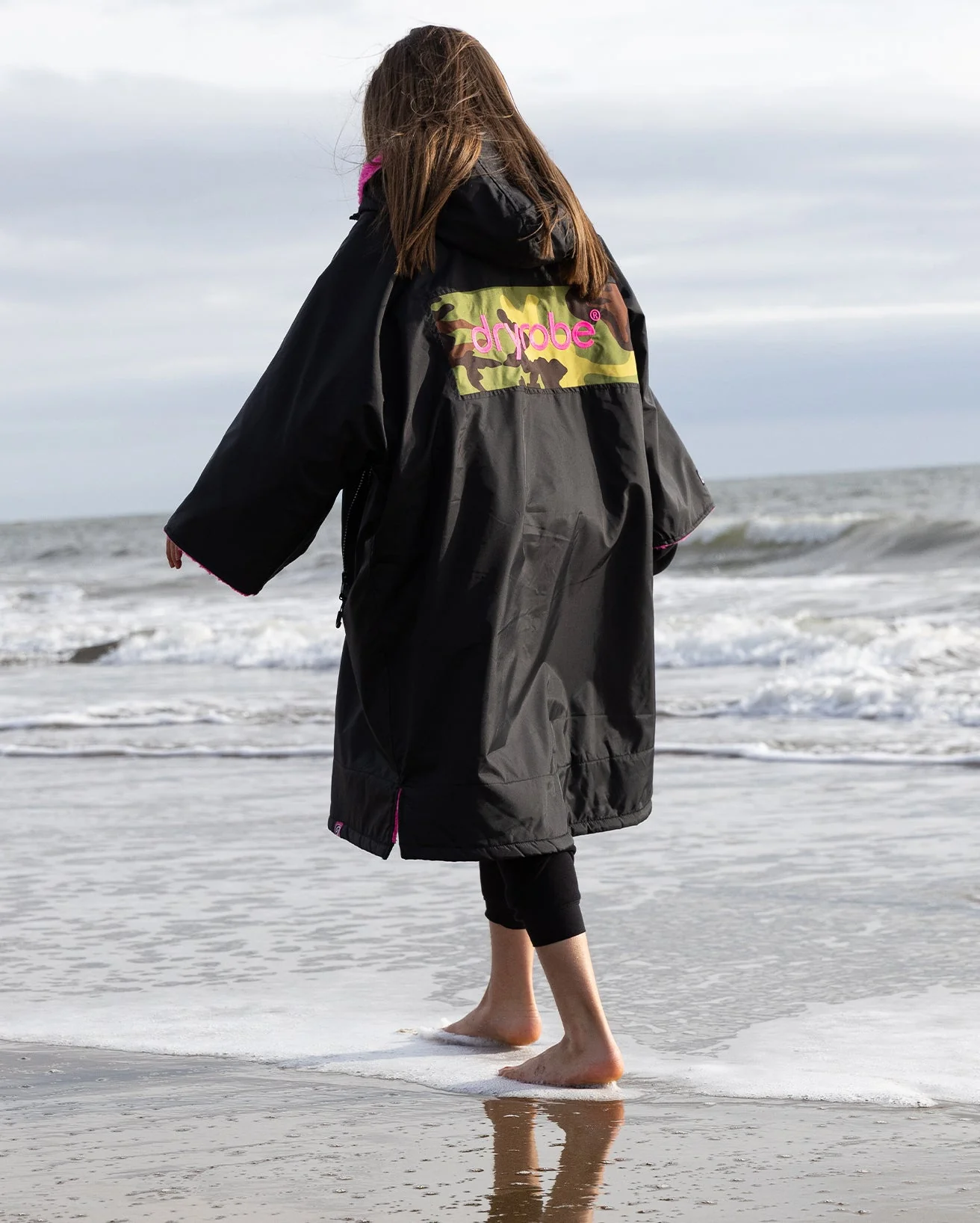 REWORK - Black Pink Camo Easy-Fit Kids Advance Changing Robe - Image 4