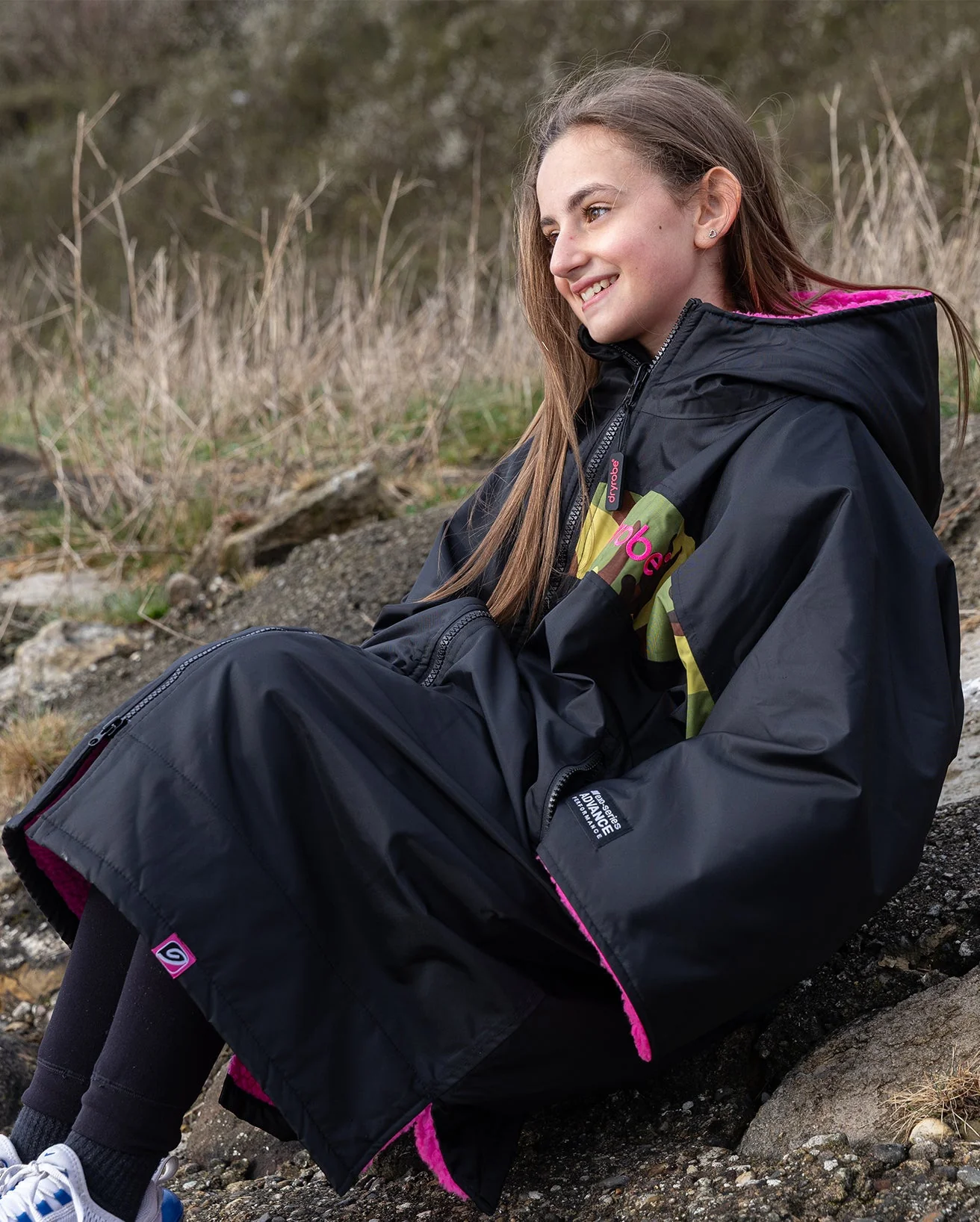 REWORK - Black Pink Camo Easy-Fit Kids Advance Changing Robe - Image 5