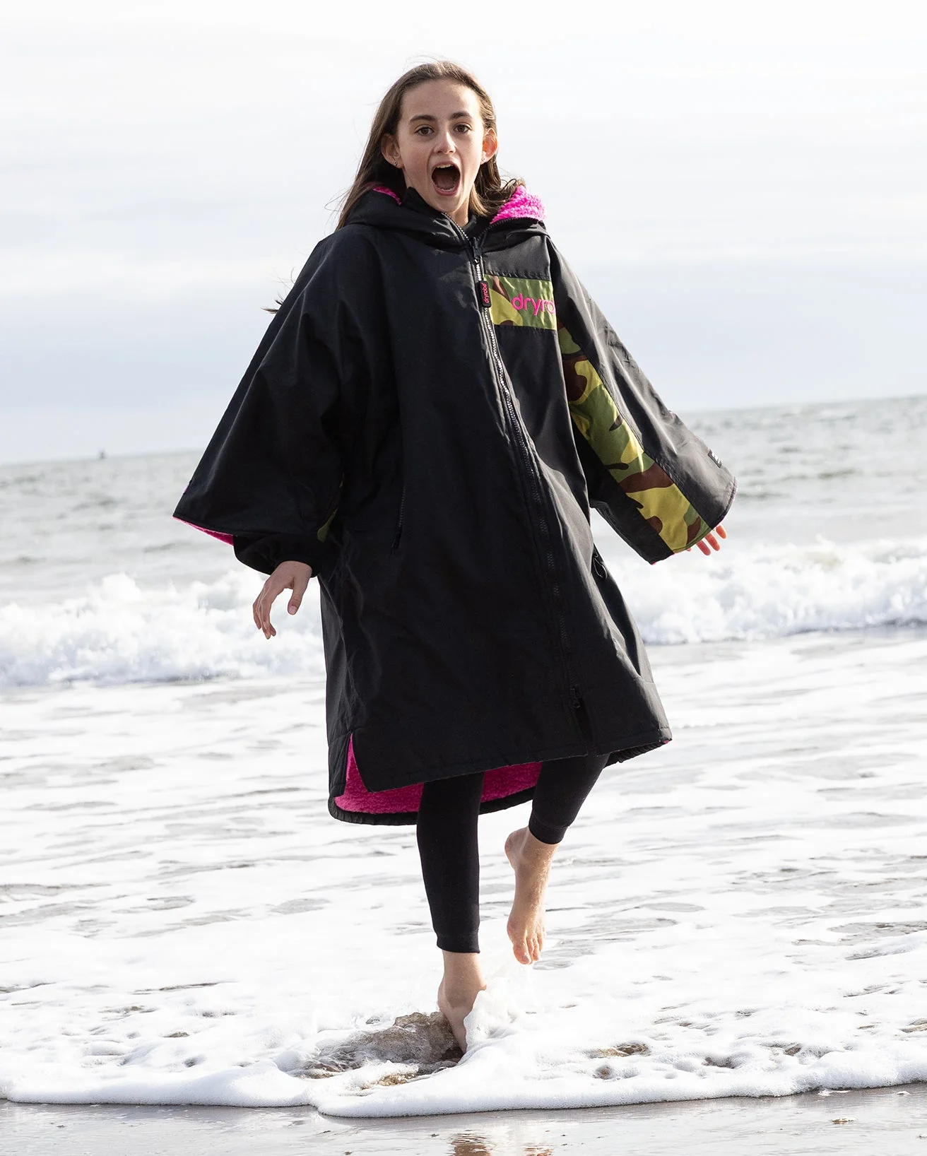 REWORK - Black Pink Camo Easy-Fit Kids Advance Changing Robe - Image 7