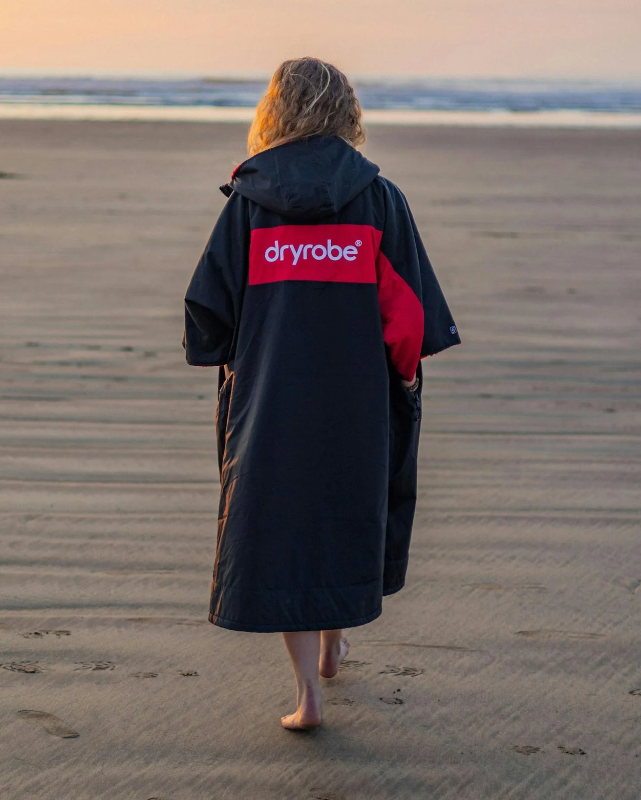 REWORK - Black Red Easy-Fit Advance Changing Robe - Image 4