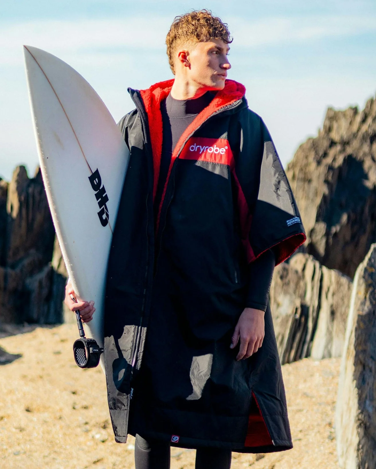REWORK - Black Red Easy-Fit Advance Changing Robe - Image 5