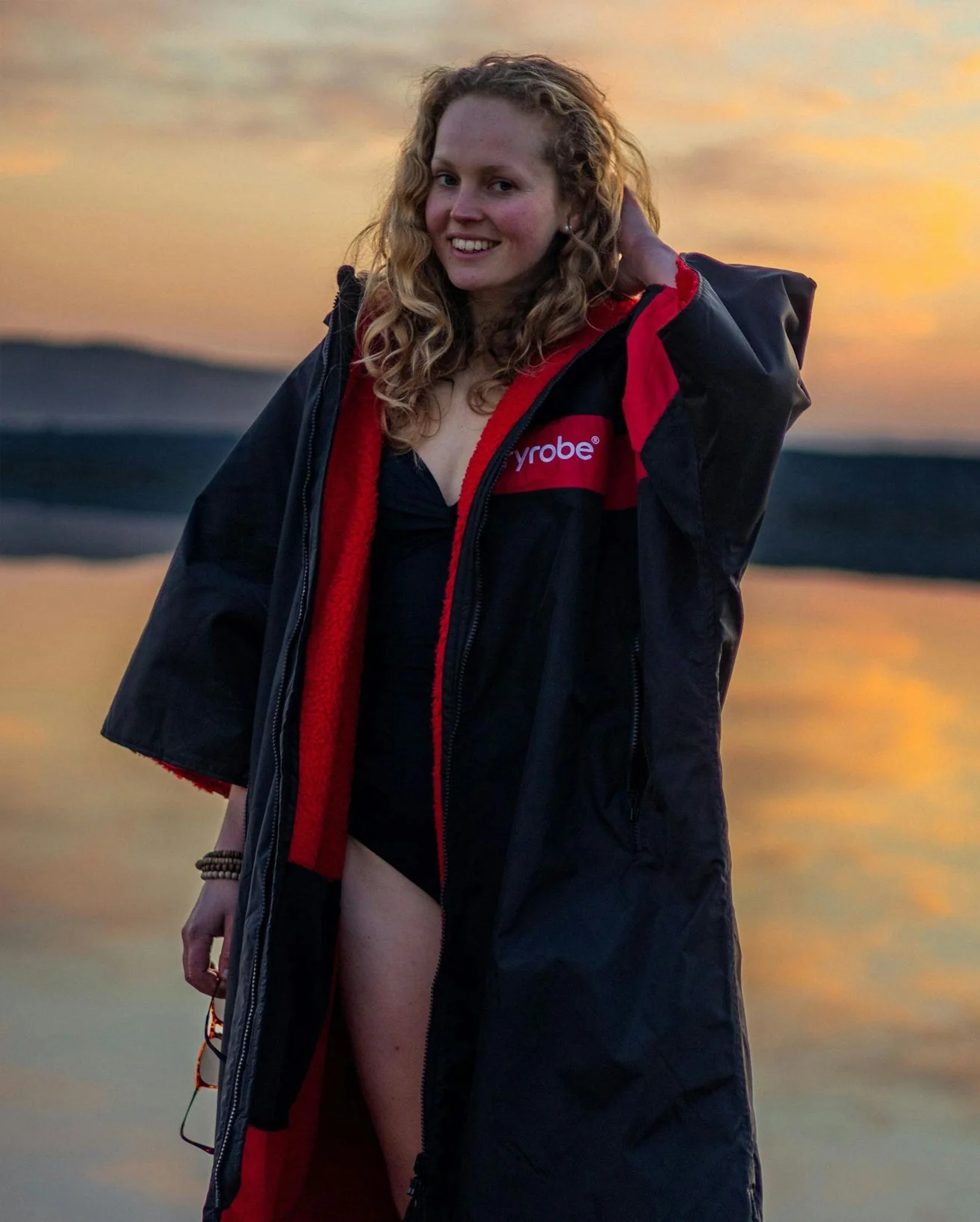 REWORK - Black Red Easy-Fit Advance Changing Robe - Image 6