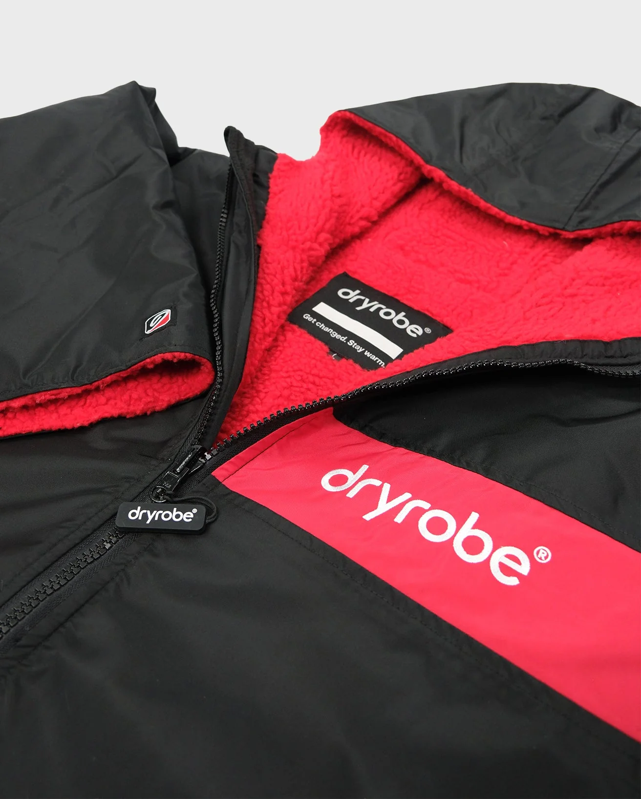 REWORK - Black Red Easy-Fit Advance Changing Robe - Image 8