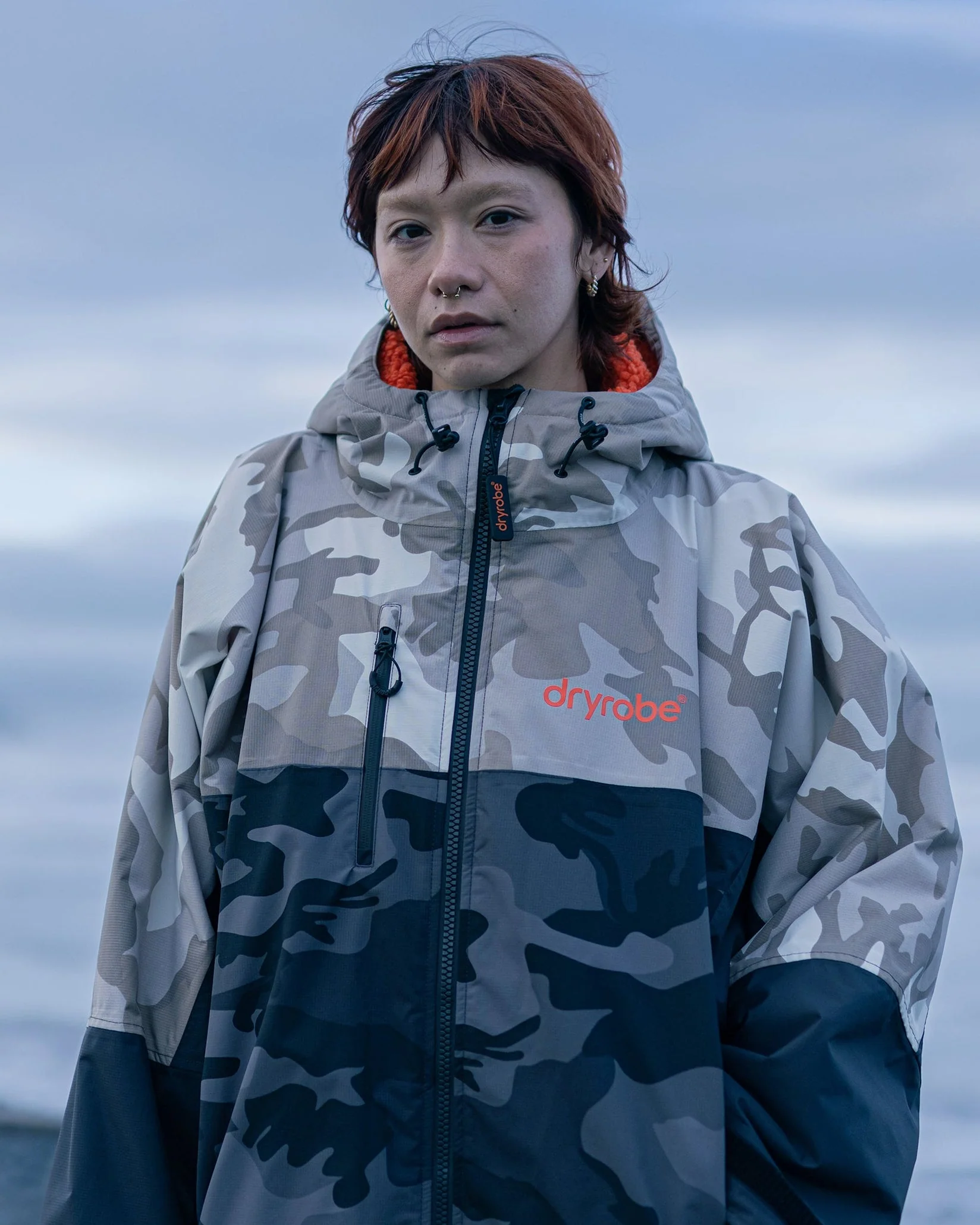 Sand Camo Orange Dryrobe® Nexus - Image 12