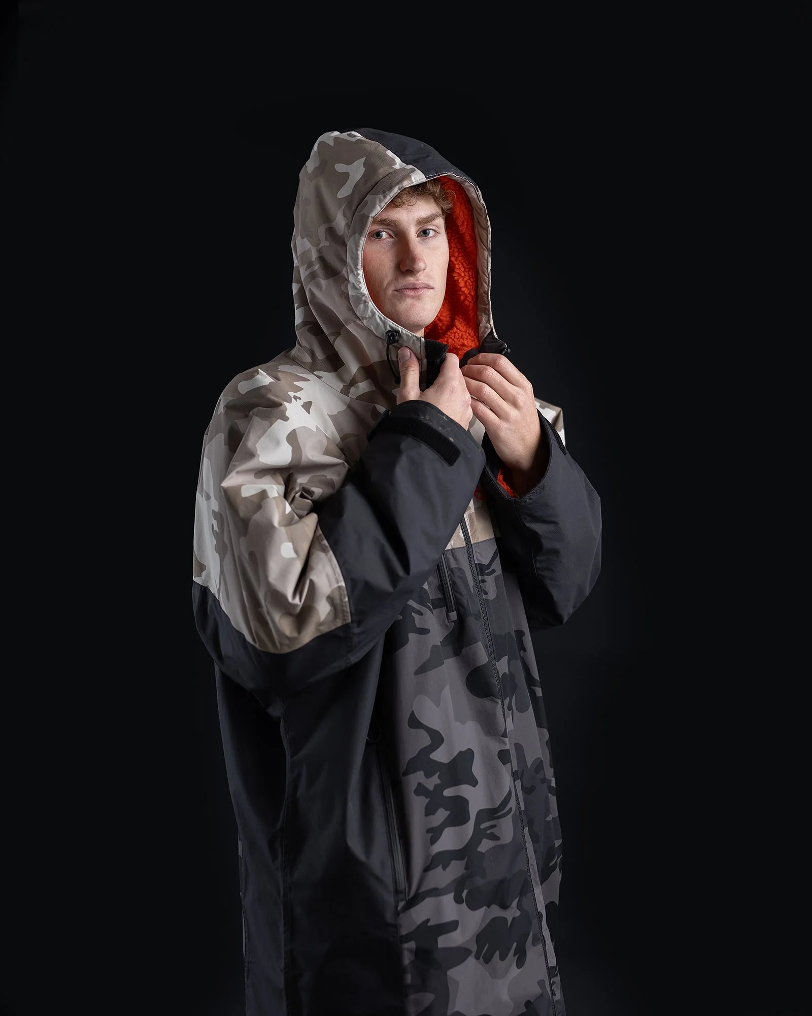 Sand Camo Orange Dryrobe® Nexus - Image 3