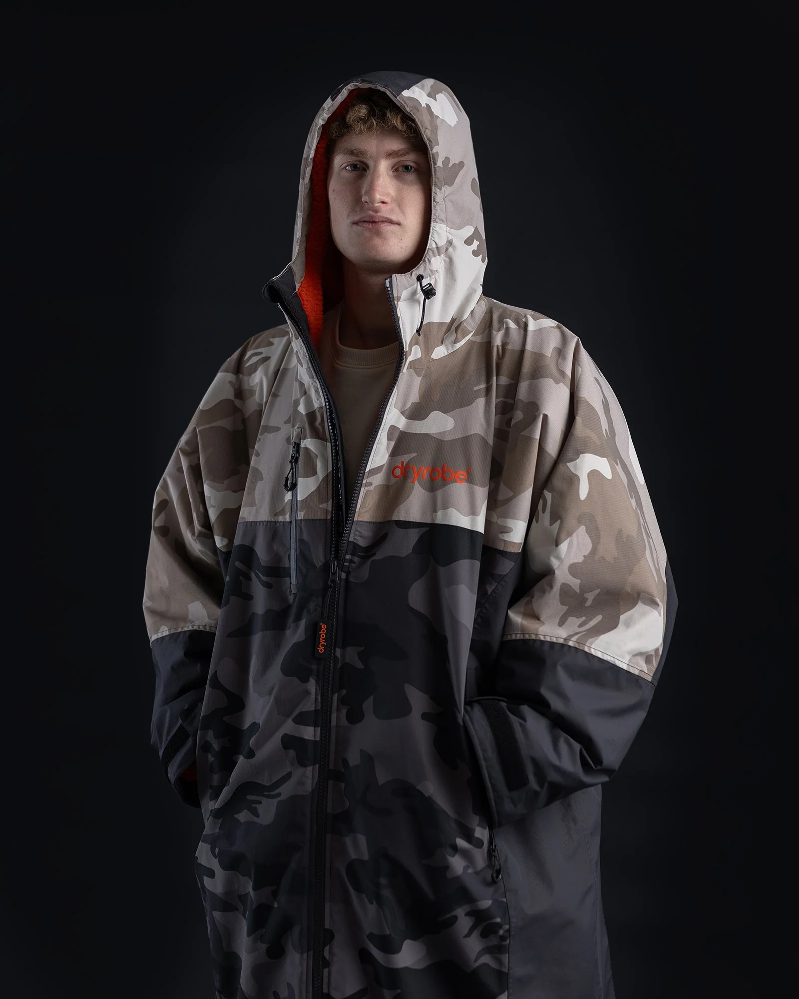 Sand Camo Orange Dryrobe® Nexus - Image 4