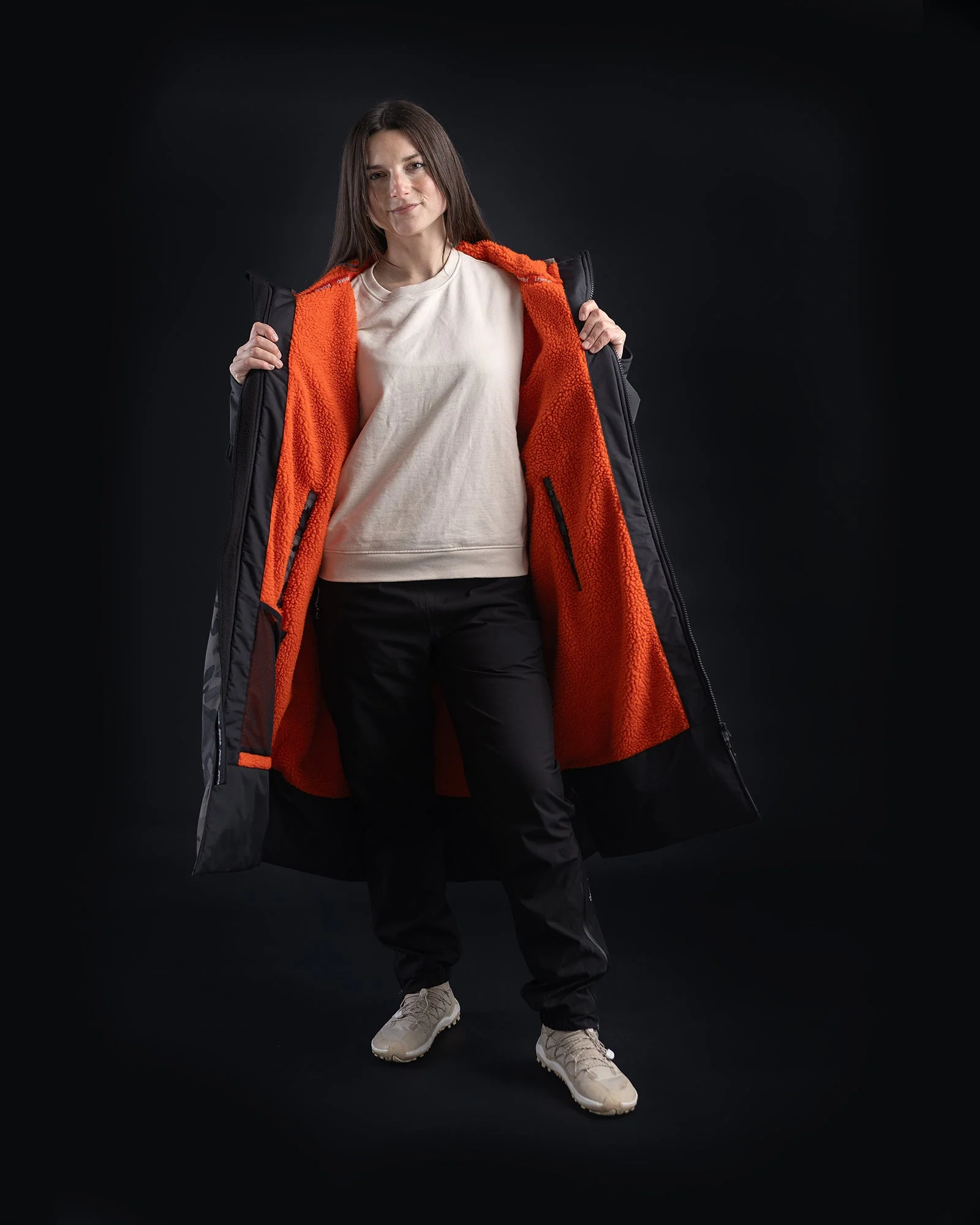 Sand Camo Orange Dryrobe® Nexus - Image 8