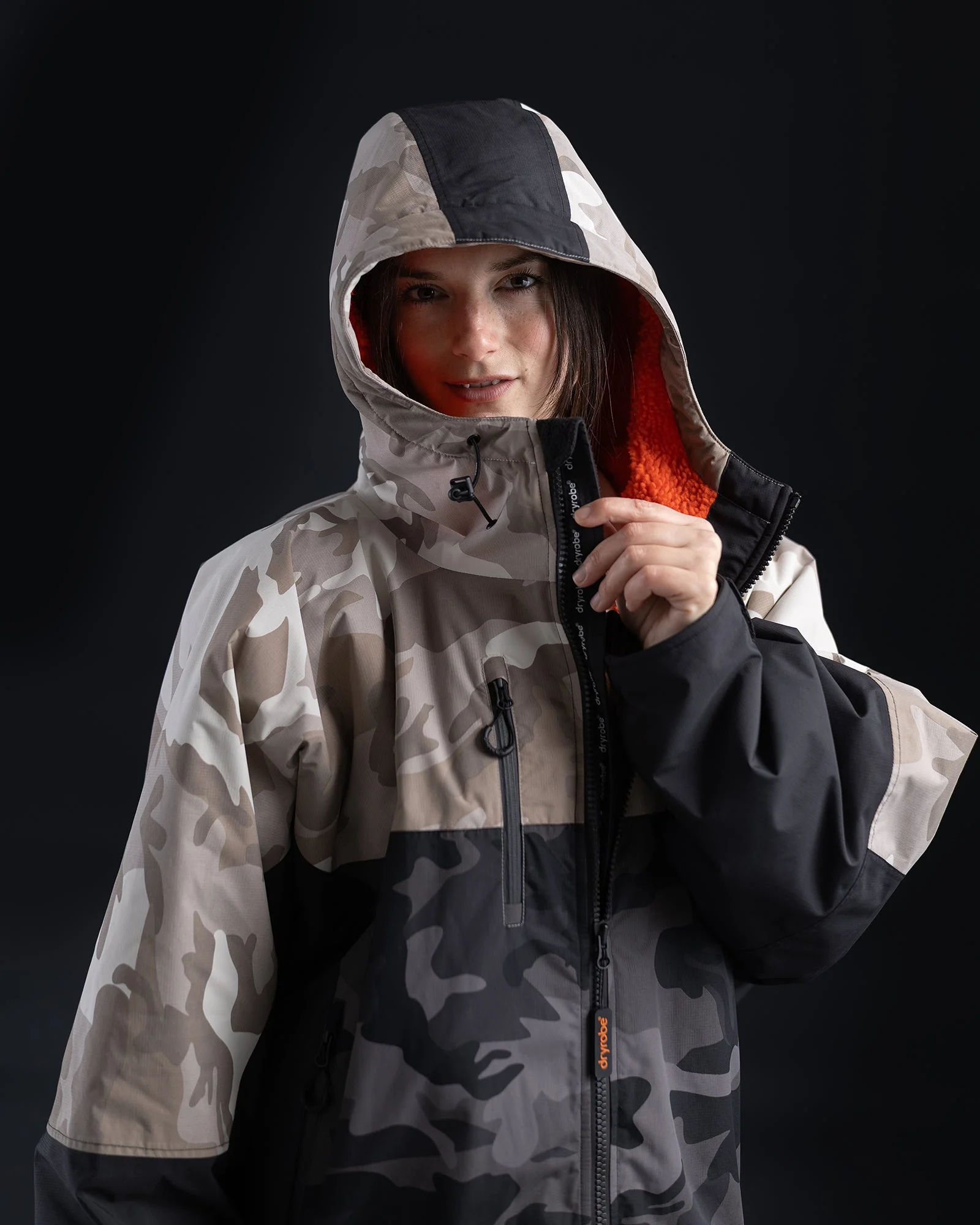 Sand Camo Orange Dryrobe® Nexus - Image 9