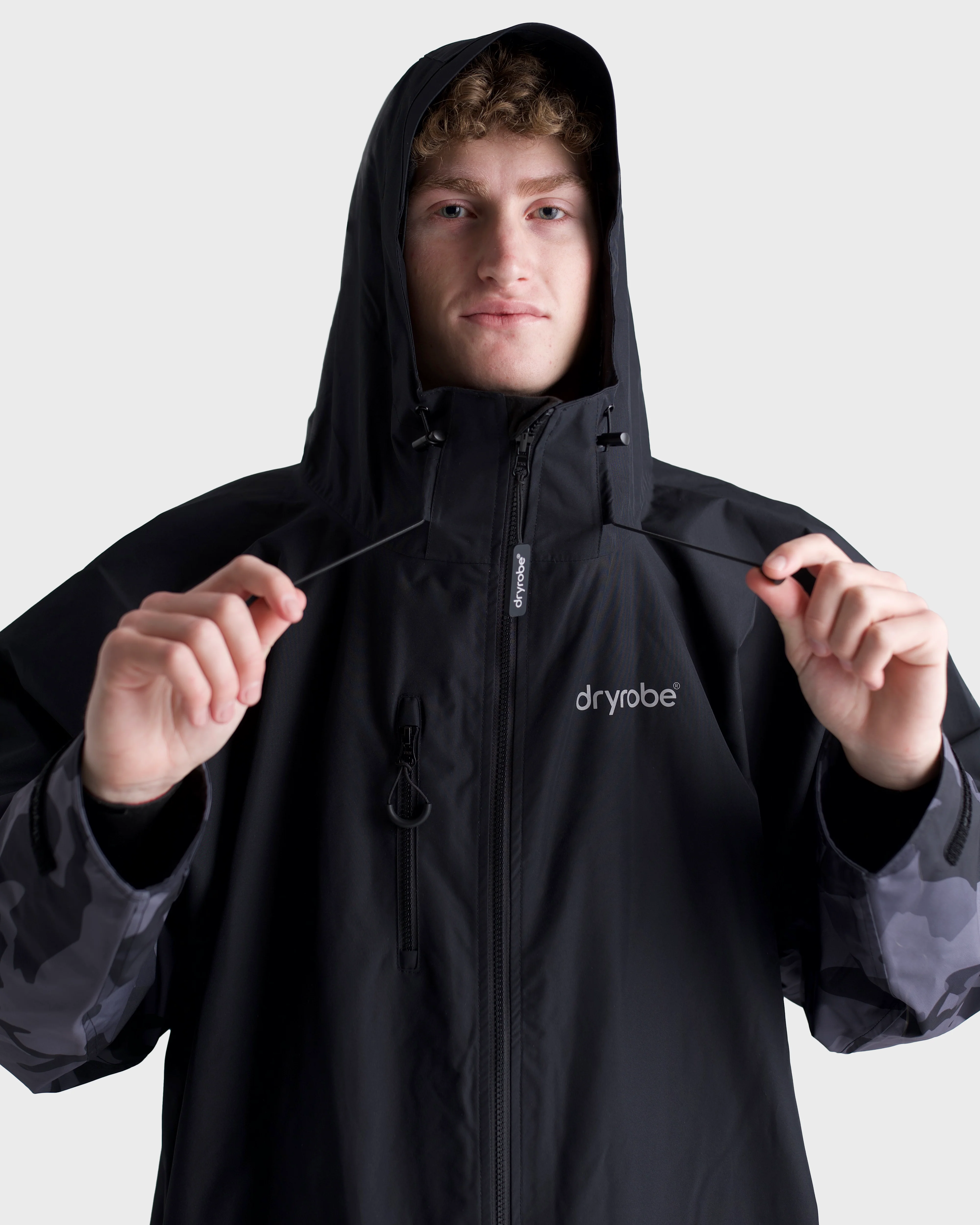 Black Tech-Lite Changing Robe Long Sleeve - Image 16