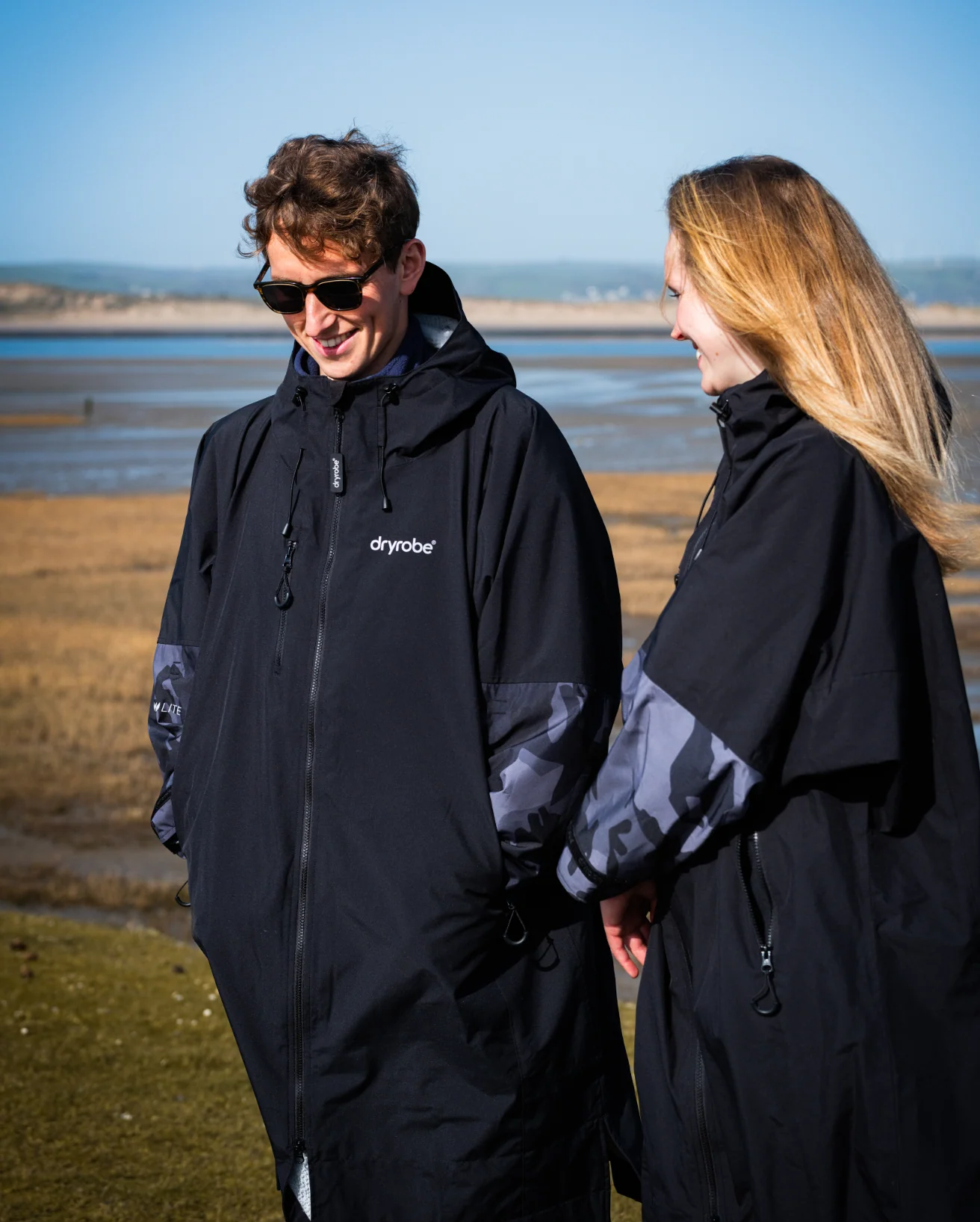 Black Tech-Lite Changing Robe Long Sleeve - Image 23