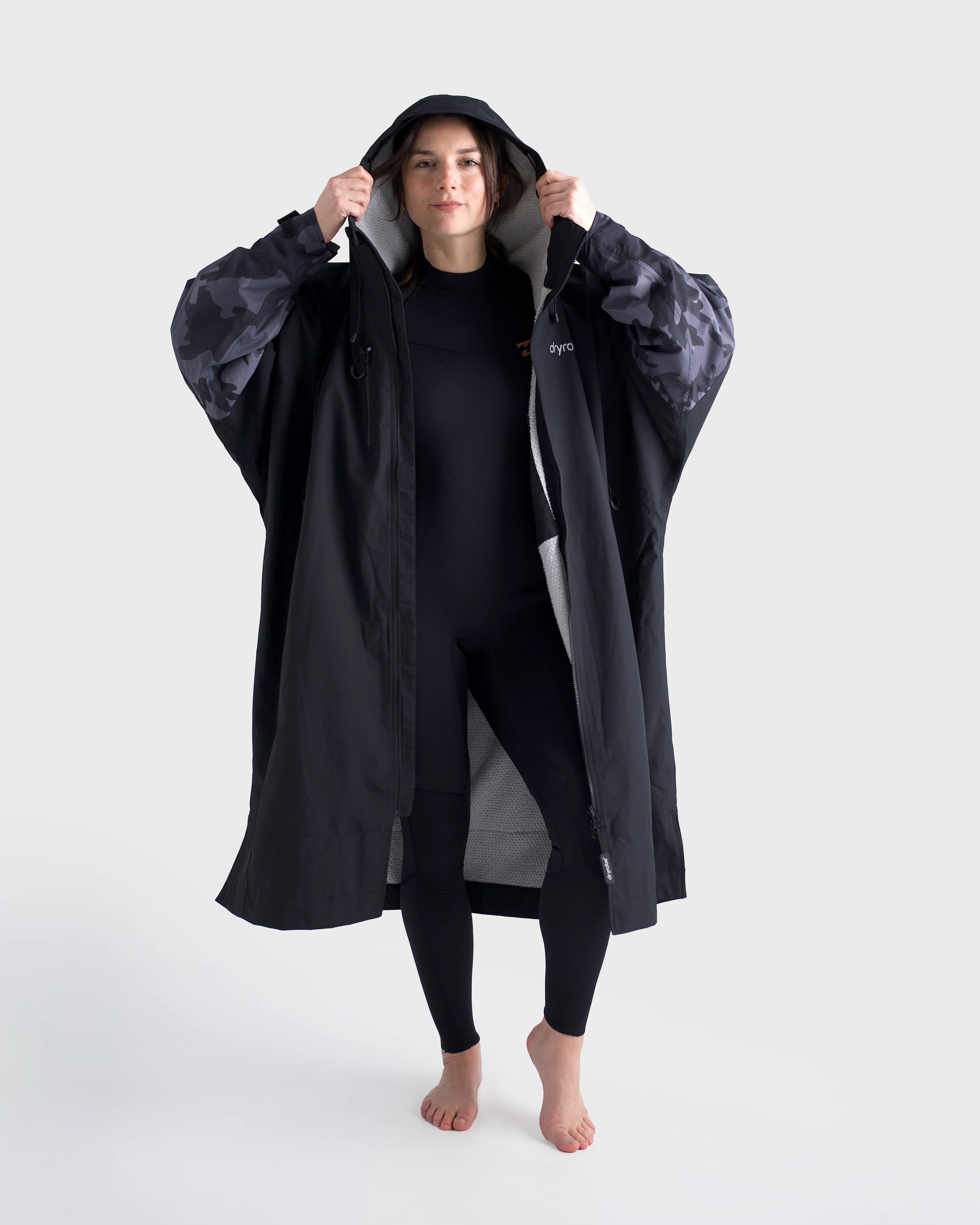 Black Tech-Lite Changing Robe Long Sleeve - Image 4