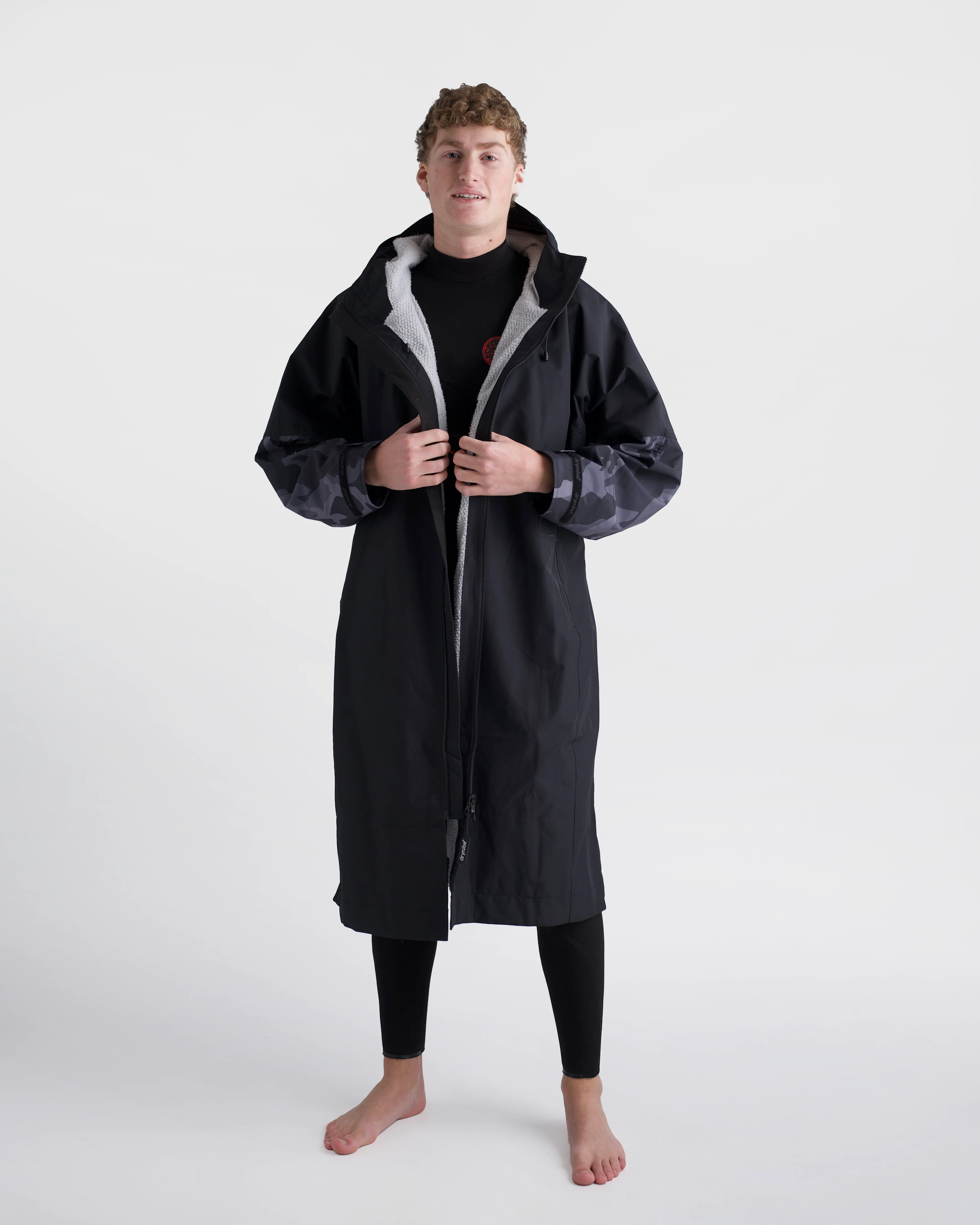 Black Tech-Lite Changing Robe Long Sleeve - Image 7